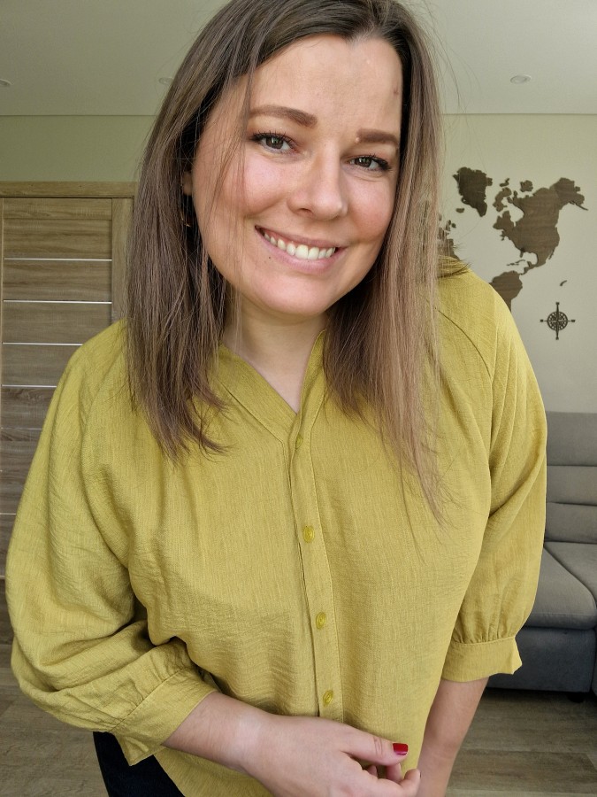 Laisvesnio modelio palaidinė (4 spalvos)