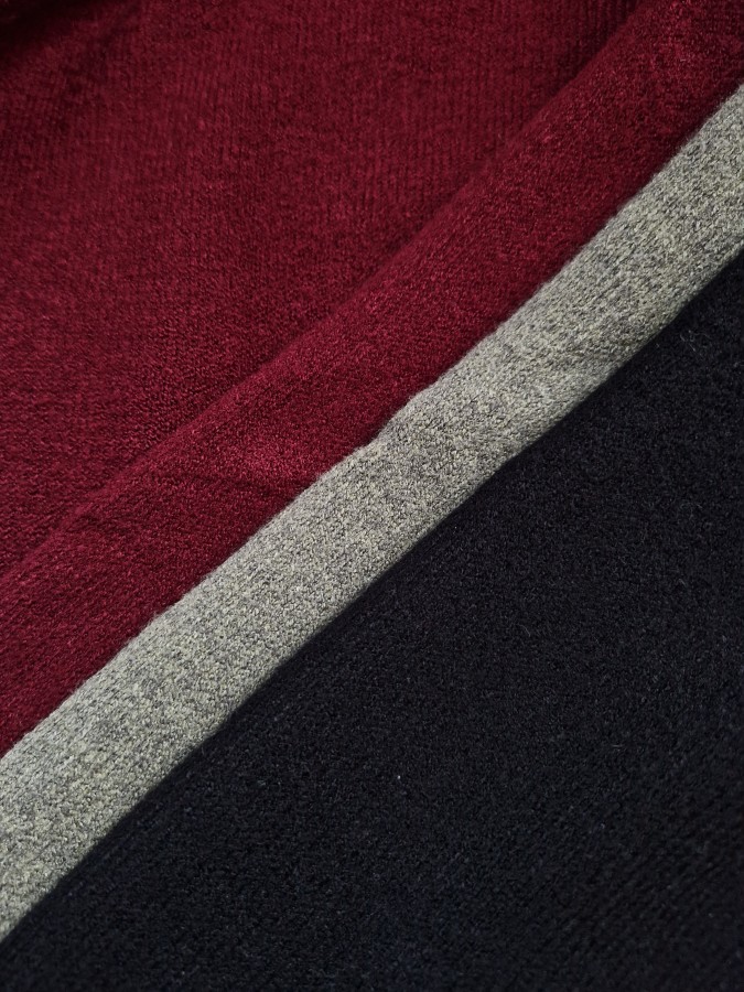 Megztas kostiumėlis (3 spalvos)