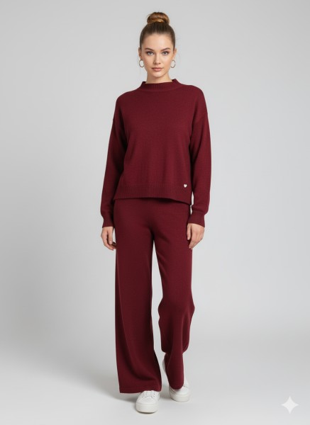 Megztas kostiumėlis (3 spalvos)