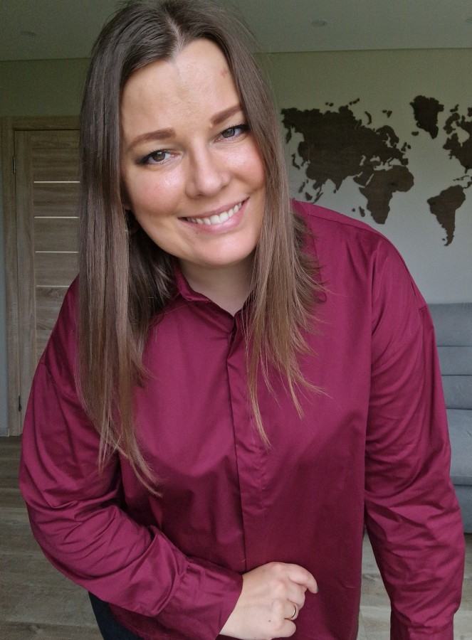 Stilingi oversize marškiniai (2 spalvos)