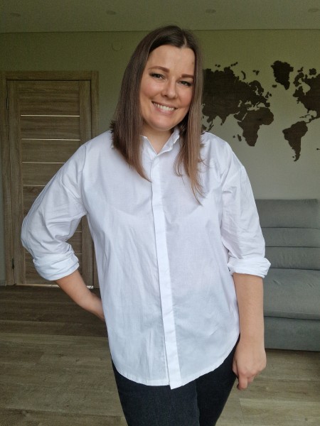 Stilingi oversize marškiniai (2 spalvos)