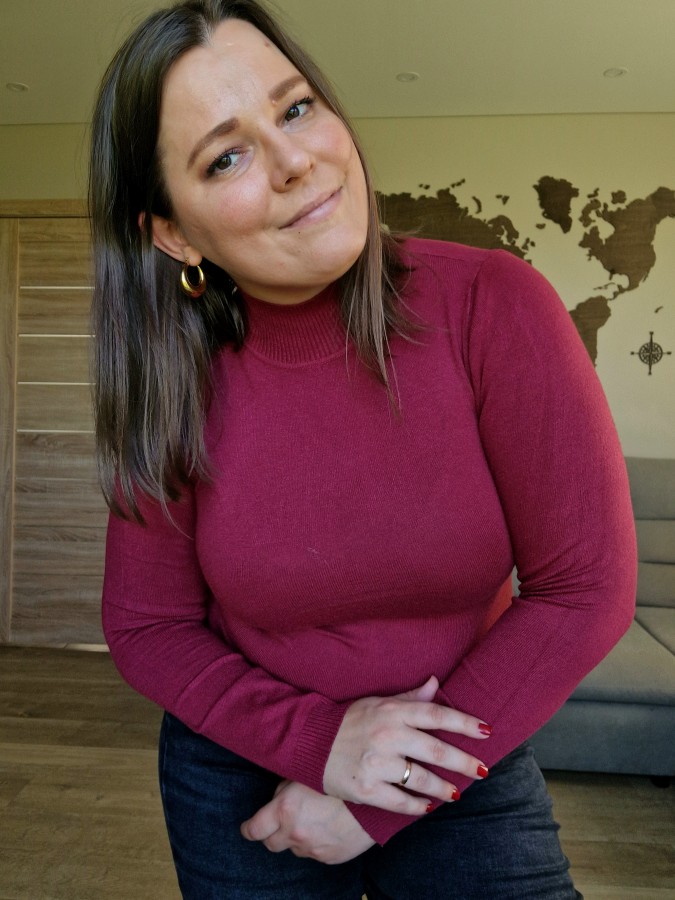 Didesnio dydžio palaidinė paaukštintu kaklu (5 spalvos)