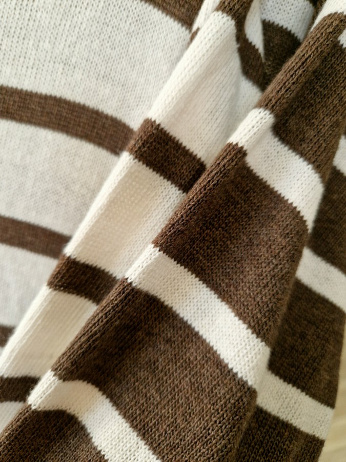 Dryžuotas megztinis trumpomis rankovėmis (2 spalvos)