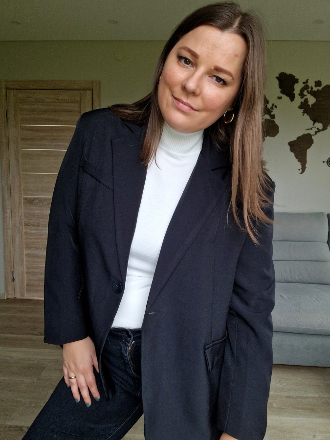 Oversize švarkas (2 spalvos)