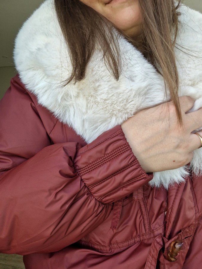 Šilta bordo striukė su kailiuku žiemai (M-XXL dydžiai)