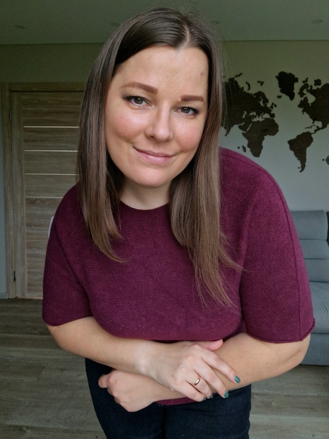 Viskozinis megztukas trumpomis rankovėmis (5 spalvos)