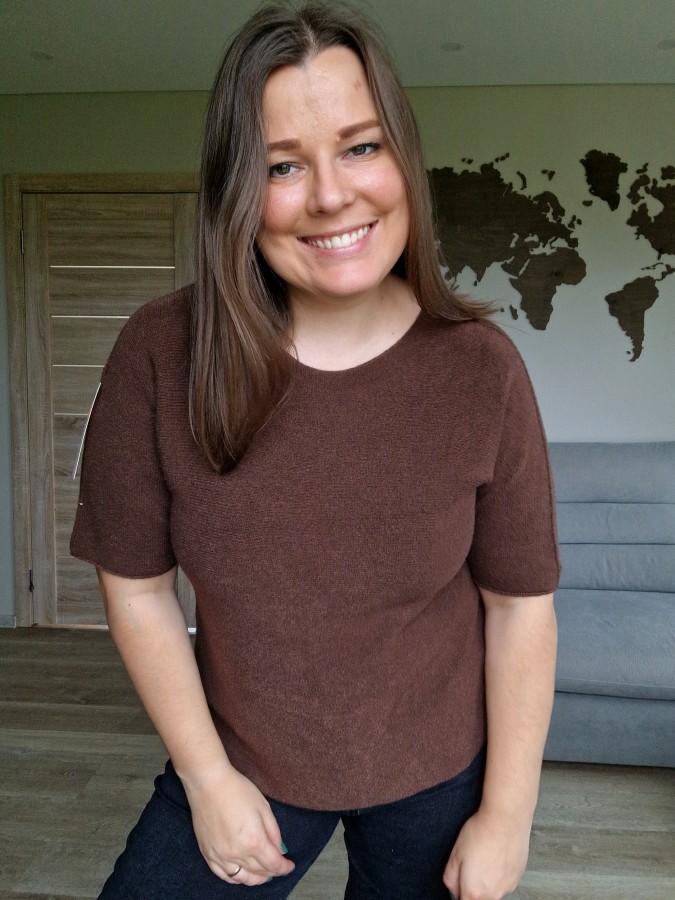 Viskozinis megztukas trumpomis rankovėmis (5 spalvos)